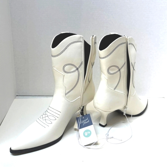 Women's Jenson Cowboy Boots, size 9.5, NWT - Picture 2 of 5